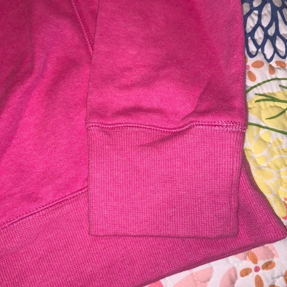 NWOT LARGE PINK CREWNECK - Picture 4 of 4